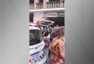 Vídeo: Policiais amarram pés e mãos de homem em abordagem no Centro de SP