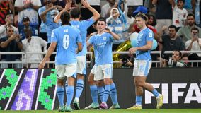 Jogadores do Manchester City comemoram o gol de Phil Foden