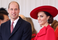 Príncipe William é considerado &quot;porto seguro&quot; de Kate durante hospitalização