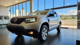 Renault Duster Intense Plus: SUV fica renovado na linha 2024