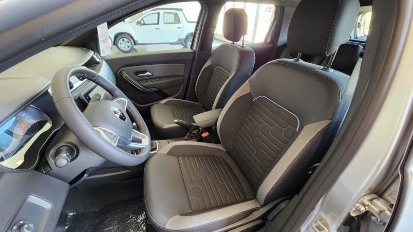 Renault Duster Intense Plus: SUV fica renovado na linha 2024 / Thiago Ventura/CNN