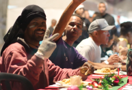 SP Invisível faz campanha natalina para pessoas em situação de rua