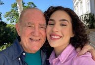Após polêmica, Didi posta foto com filha Lívia Aragão: 