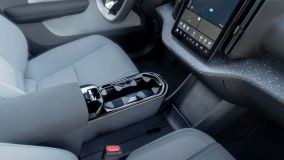 Volvo EX30: SUV 100% elétrico chega às loja em 2024