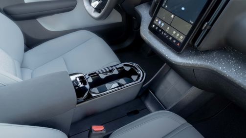 Volvo EX30: SUV 100% elétrico chega às loja em 2024