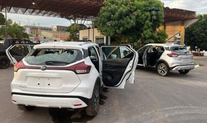 Grupo de assaltantes invade concessionária em MT e entra em confronto com a polícia; 6 morrem