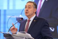 Barroso diz que “ficou impressionado” com situação “trágica” do Rio Grande do Sul