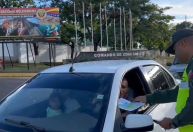 Forças armadas venezuelanas distribuem à população mapa do país com território da Guiana