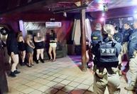 Operação policial resgata adolescente explorada sexualmente em boate no RS