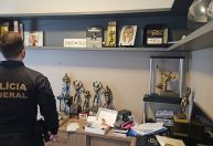 PF faz operação contra desvio de produtos químicos para produção de drogas em SP