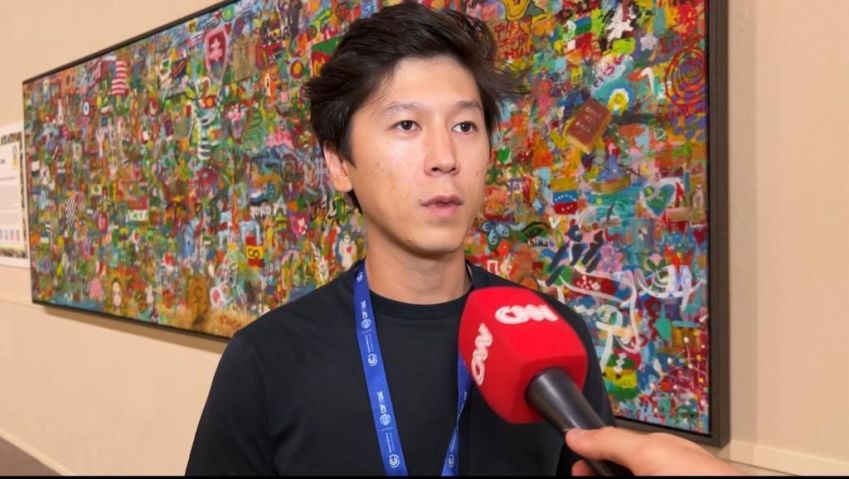 Bexultan Nurgali falou à CNN sobre o projeto de arte que entrou para o livro dos recordes / Mathias Brotero