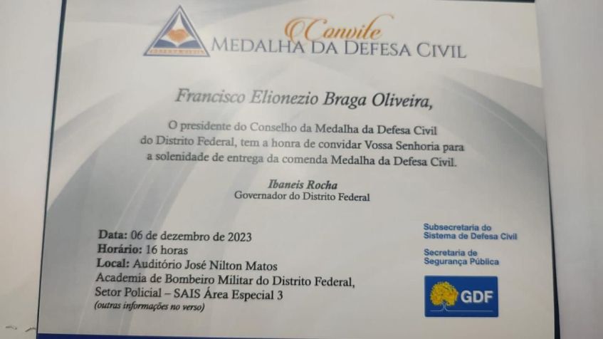Homenagem recebida este mês pelo agente do governo do Distrito Federal / Reprodução