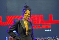 Ludmilla celebra 10 anos de carreira com “padrão internacional” em nova tour
