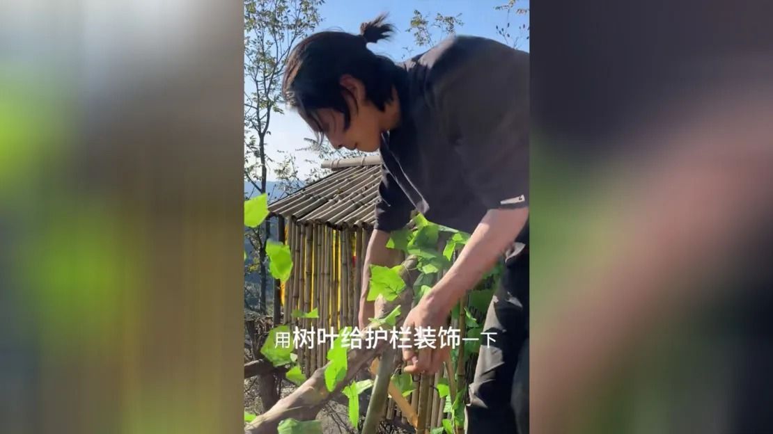 Liu, 21 anos, cultiva sua própria comida e filma vídeos de suas refeições sendo preparadas. / Divulgação