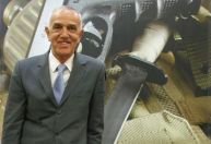 Gaston Glock, inventor da icônica pistola, morre aos 94 anos