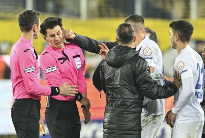 Árbitro foi agredido na Turquia