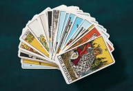 Conheça a história das cartas de tarot mais famosas do mundo