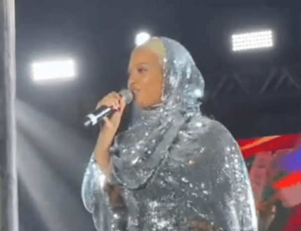 Beyoncé em aparição surpresa na festa "Club Renaissance" em Salvador, Bahia, nesta quinta-feira (21). / Reprodução/ Twitter