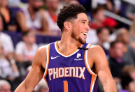 Devin Booker vira desfalque do Phoenix Suns e deve perder duas partidas