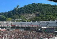 Torcida do Fluminense lota Laranjeiras para acompanhar semifinal do Mundial