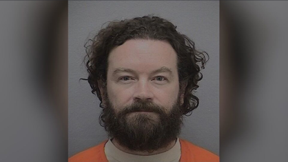 Ator Danny Masterson, condenado por estupro, foi transferido para prisão estadual