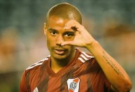 Flamengo acerta a contratação do uruguaio De La Cruz