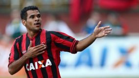 Éderson foi artilheiro do Brasileirão 2013