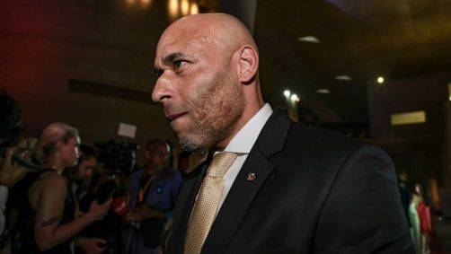 Edinho, filho de Pelé, em premiação do COB