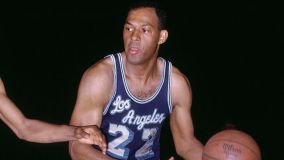 Elgin Baylor marcou 71 pontos em partida dos Lakers