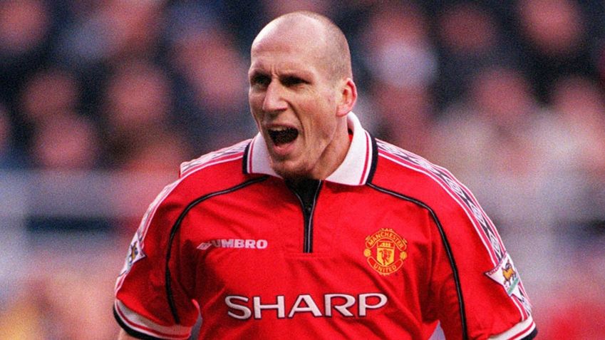 Jaap Stam nos tempos de Manchester United / Divulgação/ The Sun