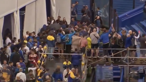 Multidão foi à Bombonera para votar nas eleições presidenciais do Boca Juniors
