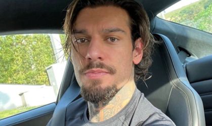 Lucas Lucco e pai são indiciados por estelionato após venda de Porsche