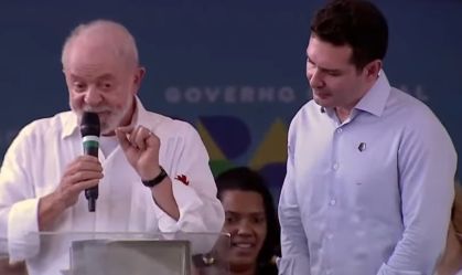 Em evento, Lula cita Tarcísio e Nunes e diz: “Educação a gente aprende em casa”