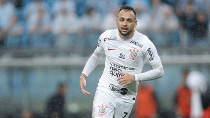 Maycon em jogo do Corinthians