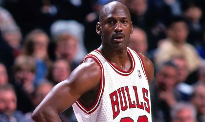 Itens históricos de Michael Jordan vão a leilão e valores impressionam