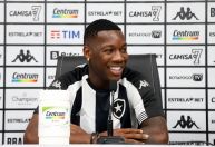 Botafogo negocia empréstimo de Patrick de Paula para clube da Série A