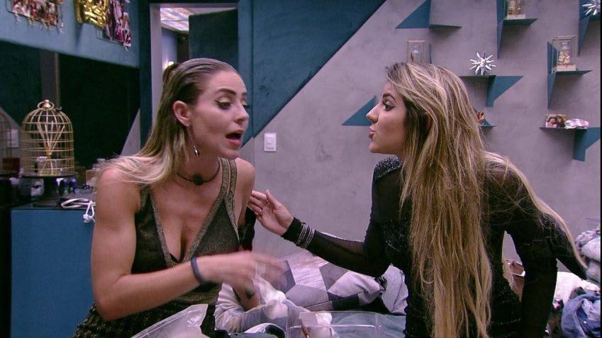 Hariany foi expulsa após empurrar Paula durante briga na última festa do BBB19 / Reprodução/Globo