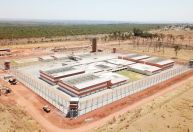 Muralha em Brasília saiu mais cara que o presídio; expansão era plano da gestão Bolsonaro