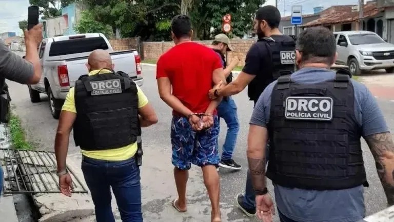 preso naufrágio