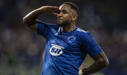 Cruzeiro anuncia a contratação do atacante Rafa Silva