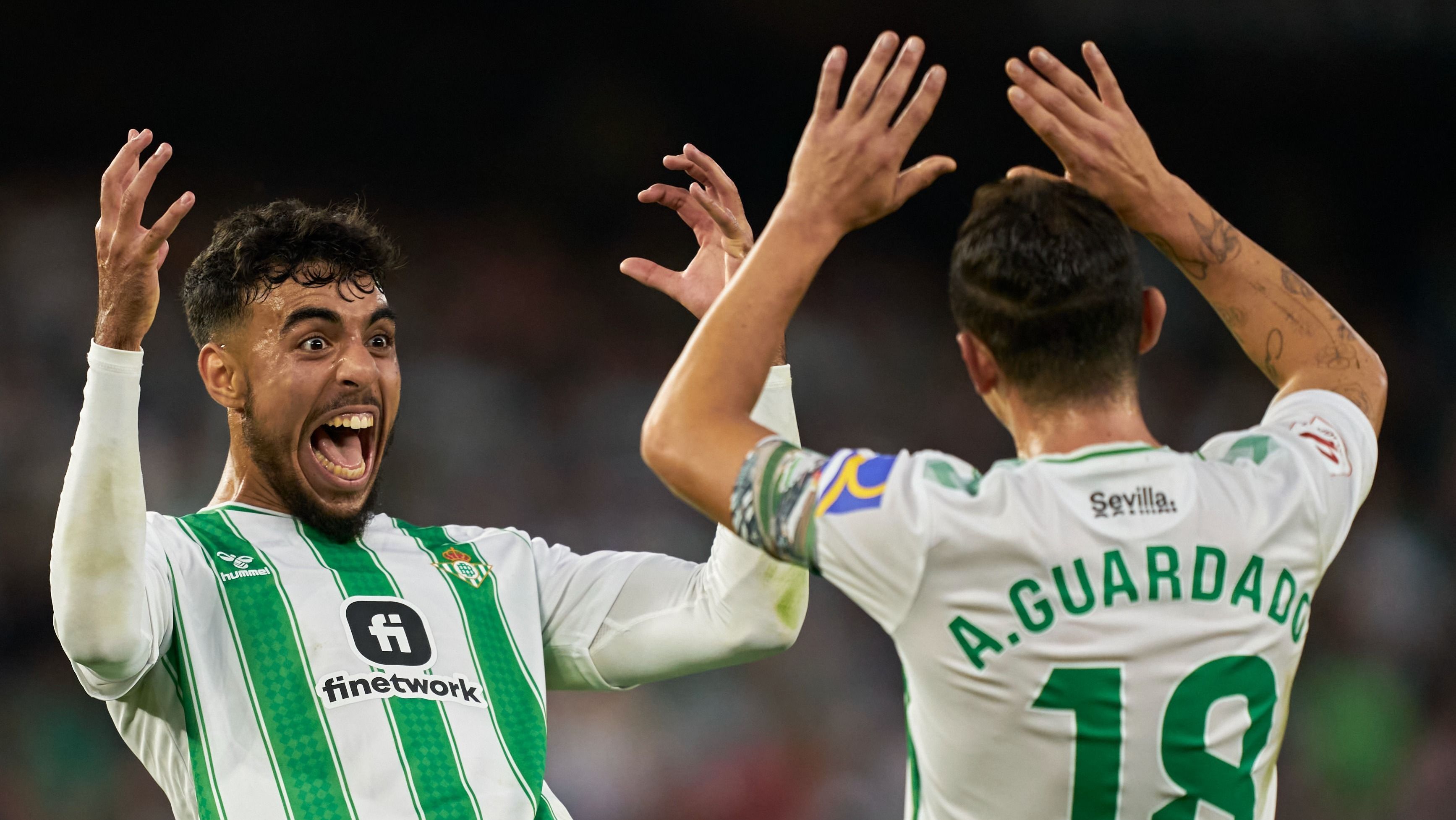 Real Betis lidera o Grupo C da Europa League com 9 pontos