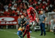 Vasco, Botafogo e Cruzeiro miram destaque do Vila Nova para 2024