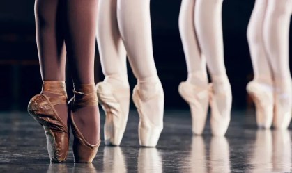 Bailarinas americanas renovam luta por sapatilhas de todas as cores