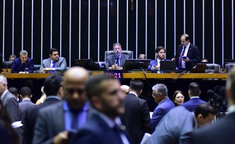 Sessão da Câmara dos Deputados em 23/12/2023