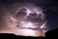 Chuva forte se espalha pelo Brasil com alerta de temporais