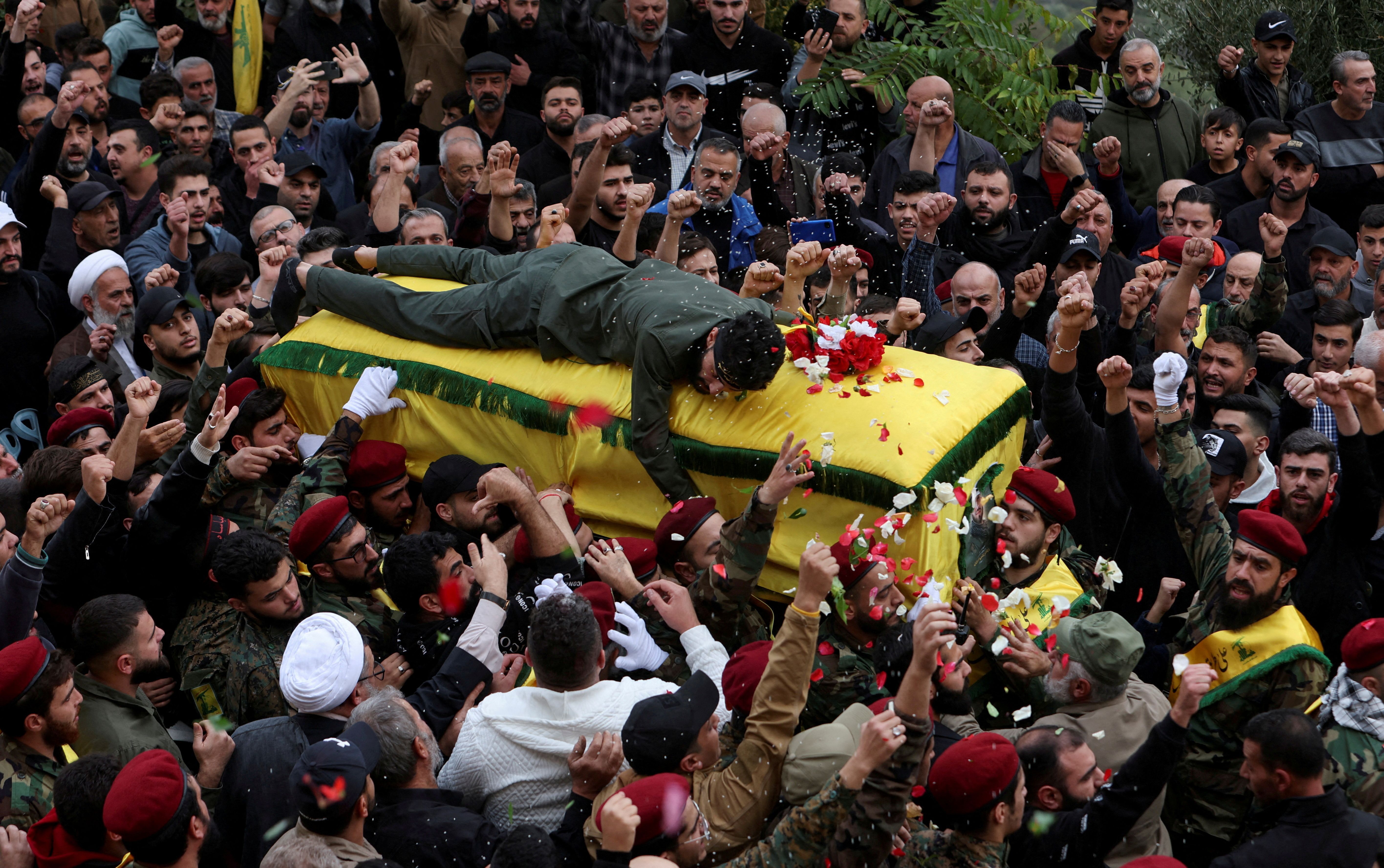 Funeral de membro do Hezbollah na Síria