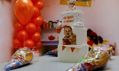 Reféns libertados em Gaza marcam aniversário de 1 ano de bebê ainda em cativeiro