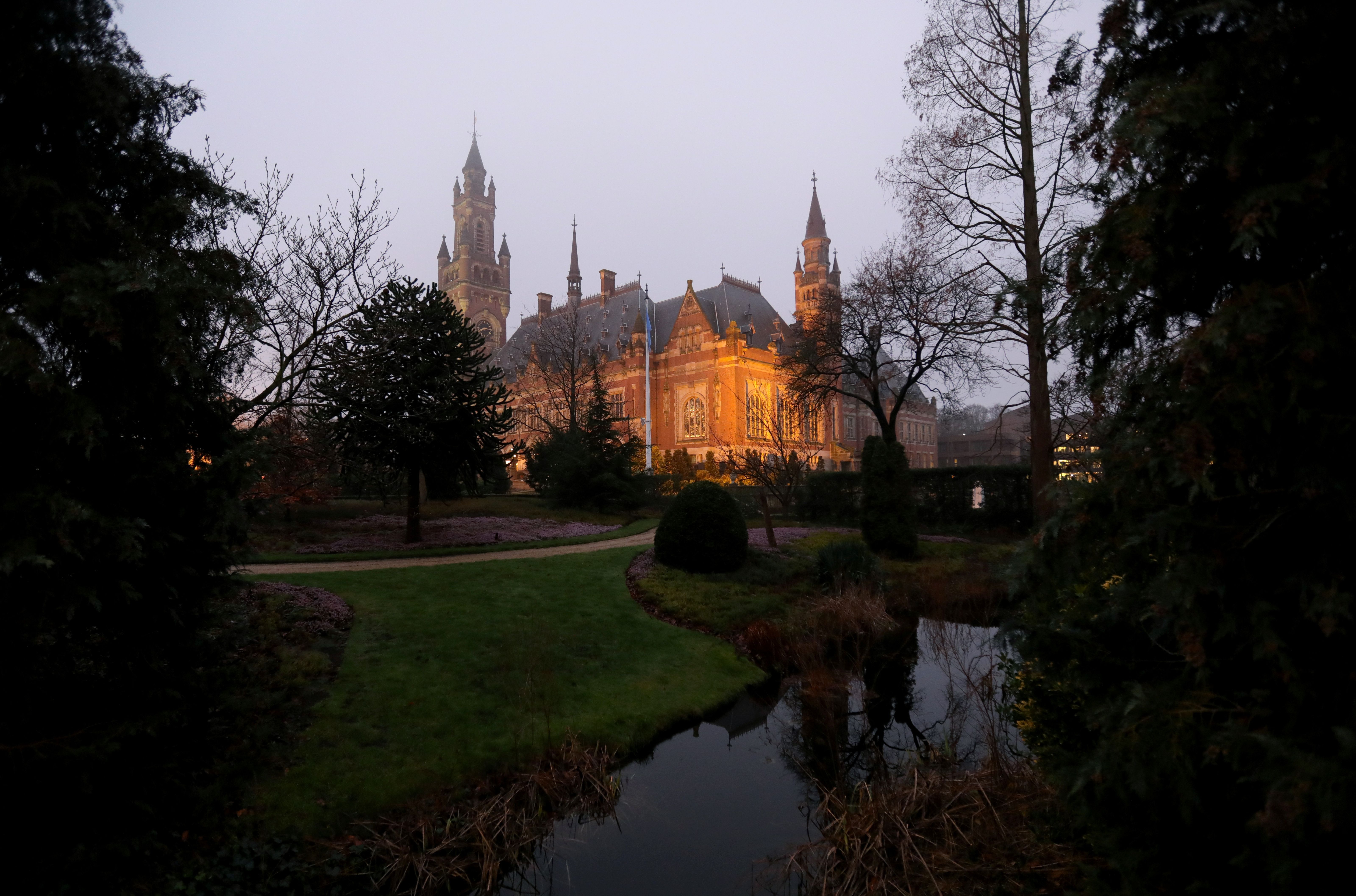 Vista geral da corte internacional em Haia, Holanda