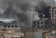 Batalhas no sul de Gaza ocorrem enquanto chuvas fortes atingem pessoas desabrigadas mais ao norte