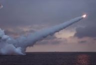 Coreia do Norte divulga novas fotos de teste de míssil
